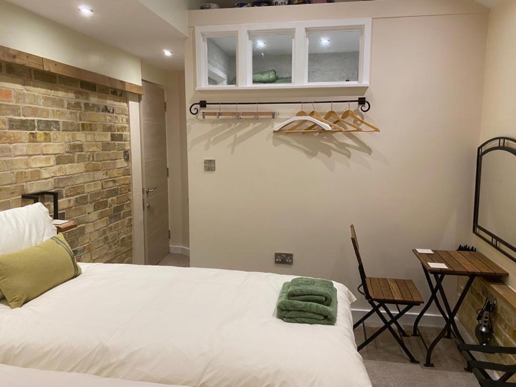 Top Tip Rooms Newmarket Newmarket  Exteriör bild