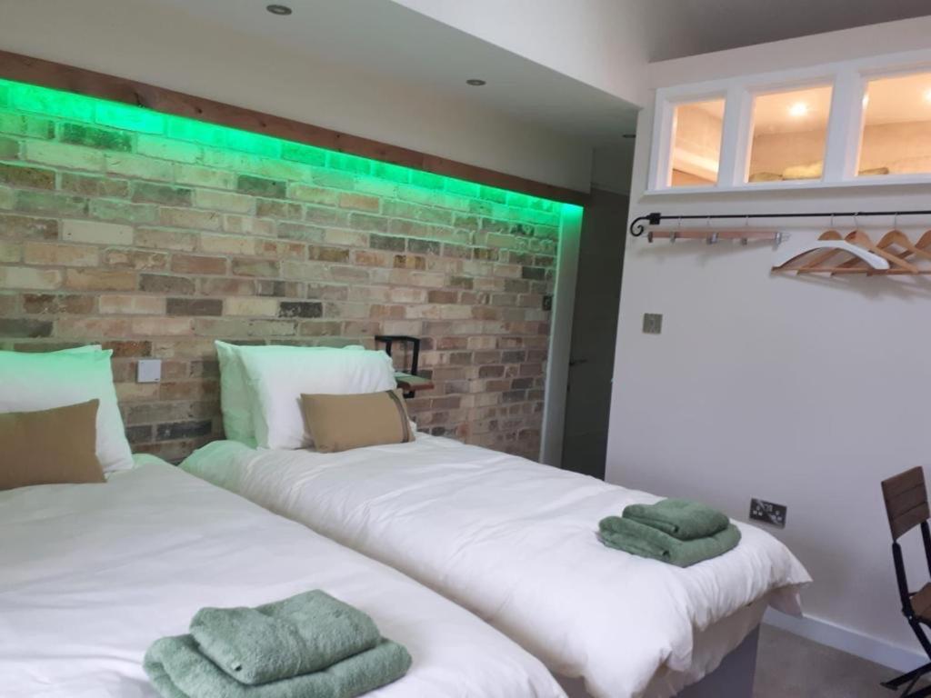 Top Tip Rooms Newmarket Newmarket  Exteriör bild